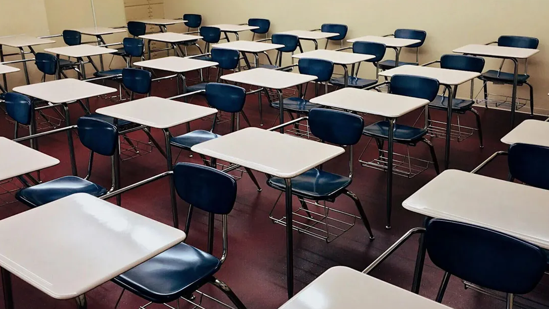 Nuevo León analiza escuelas militarizadas