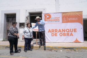 El Alcalde de Pesquería, el emecista Francisco "Cisco" Esquivel, encabezó el arranque de las obras de demolición de la Casona de Coco.