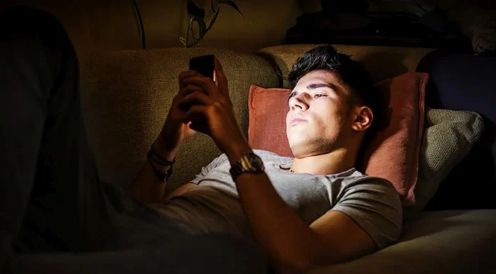 Reino Unido limitará redes sociales