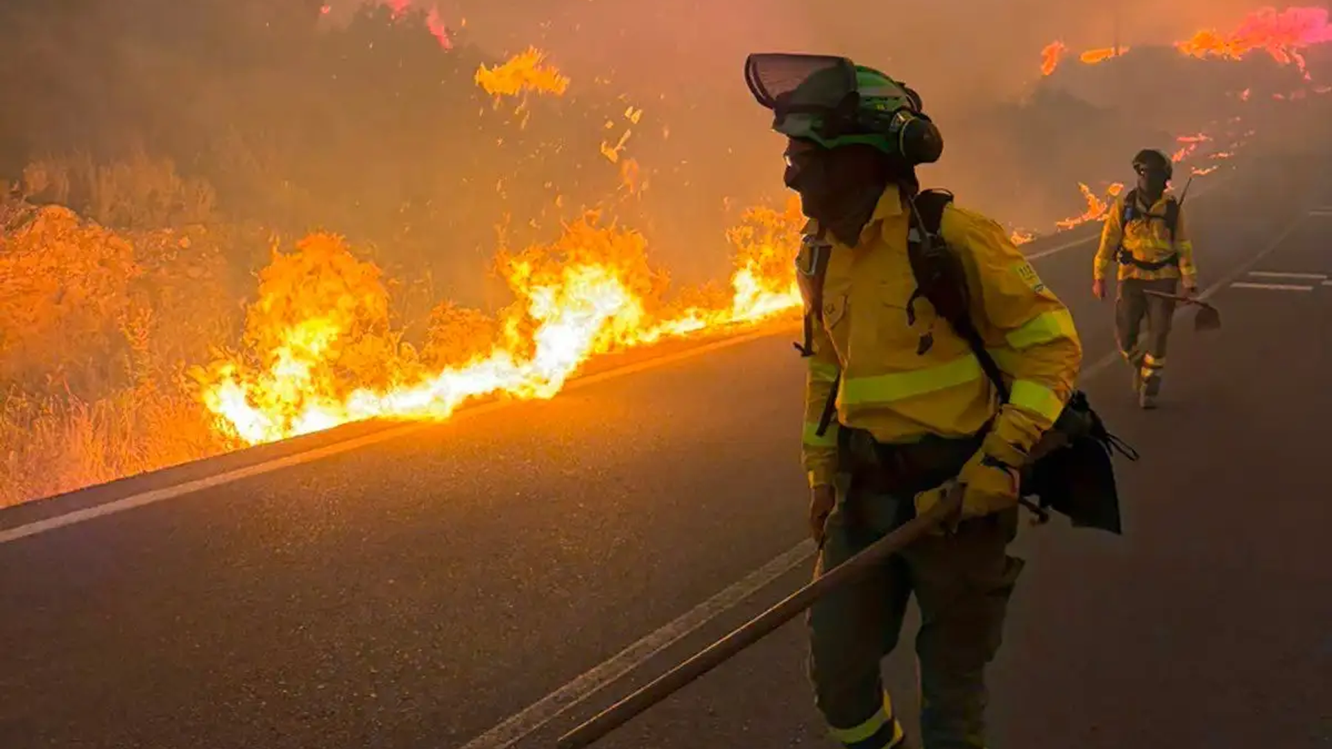 12 muertos: devastador incendio histórico sacude España