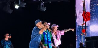 El Malilla y MC Davo durante su presentación en Fan Fest Monterrey.