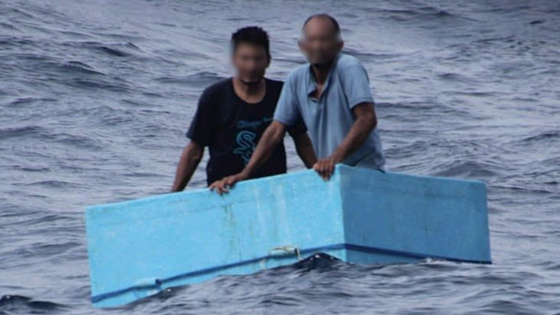 Los pescadores sobrevivieron alrededor de 5 días en una hielera 