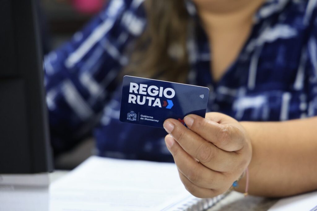 La Regio Ruta ofrece transporte gratuito en Monterrey y contará con tarjeta obligatoria para validar los viajes a partir del 1 de septiembre de 2026.