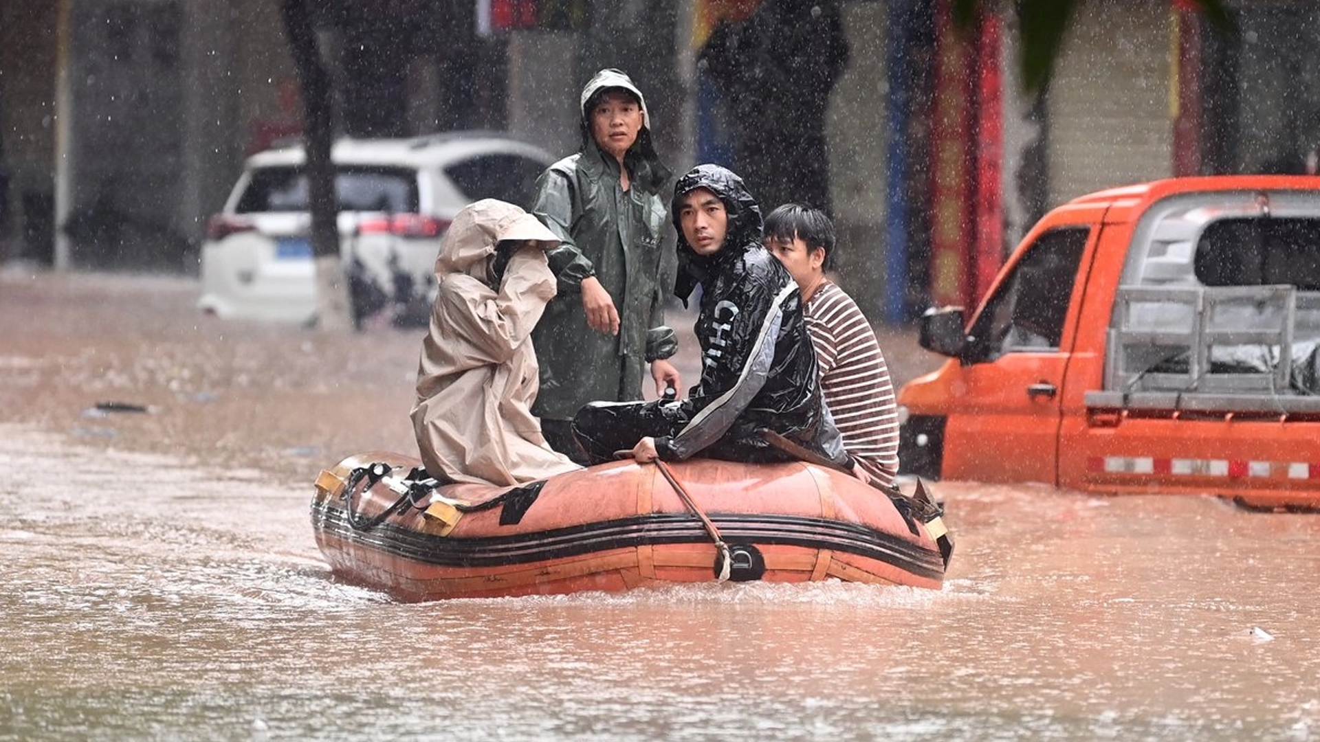 Fuertes lluvias golpean China