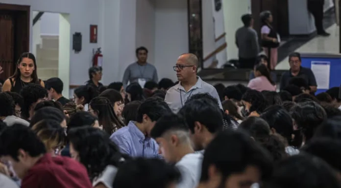 Aplica UNAM rigurosa prueba presencial fuera de línea en León
