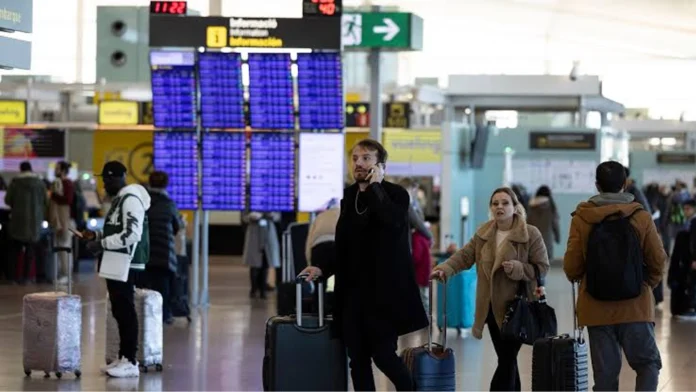 España reactiva controles a viajeros procedentes de Italia