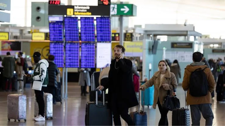 España reactiva controles a viajeros procedentes de Italia