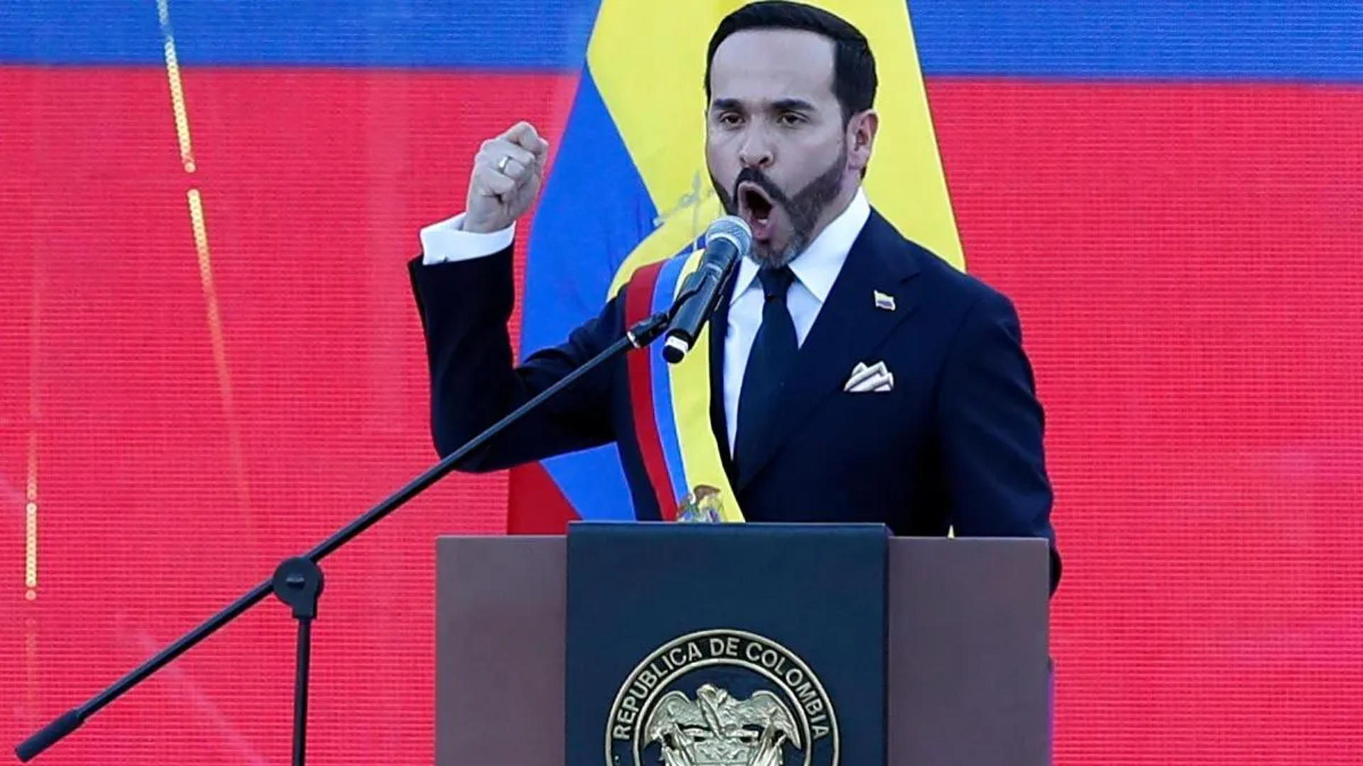 Abelardo de la Espriella asume Presidencia de Colombia