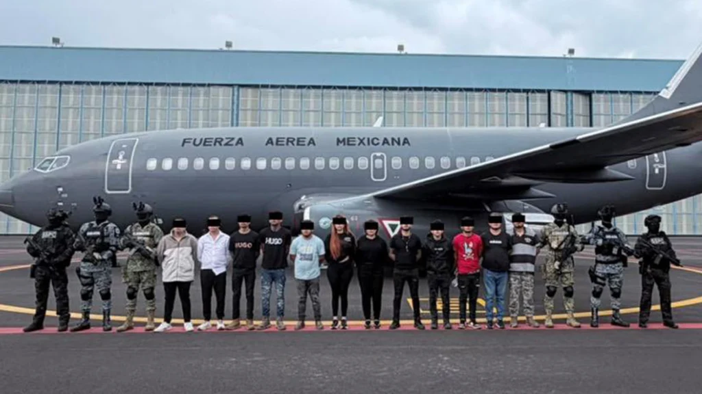 Fuerzas federales detienen a tres personas más en municipios de Michoacán