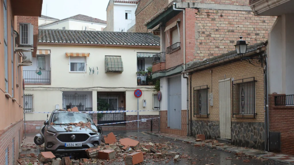 Activa el gobierno regional el plan de emergencia tras sismo en España