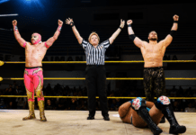 ¡Impresionante! Lucha estelar Máscara Dorada, Templario y Flip ganan