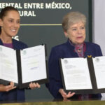 Claudia Sheinbaum y Alicia Bárcena presnetan la nueva Ley General Ambiental.