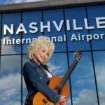 PROPONEN CAMBIAR EL NOMBRE DEL AEROPUERTO DE NASHVILLE EN HONOR A DOLLY PARTON