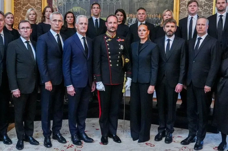 La llegada de Haakon VIII al trono marca el inicio de una nueva etapa
