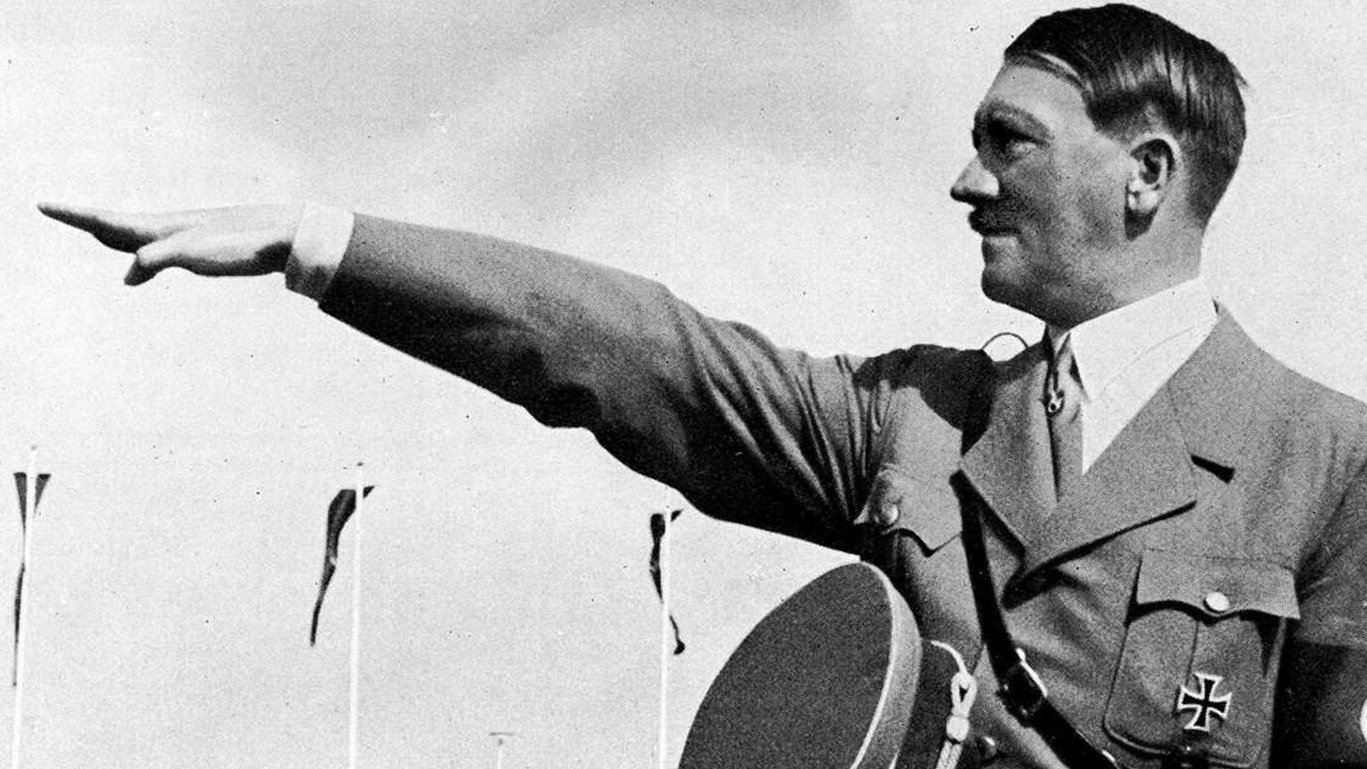 Australia y hombre condenado por saludo nazi