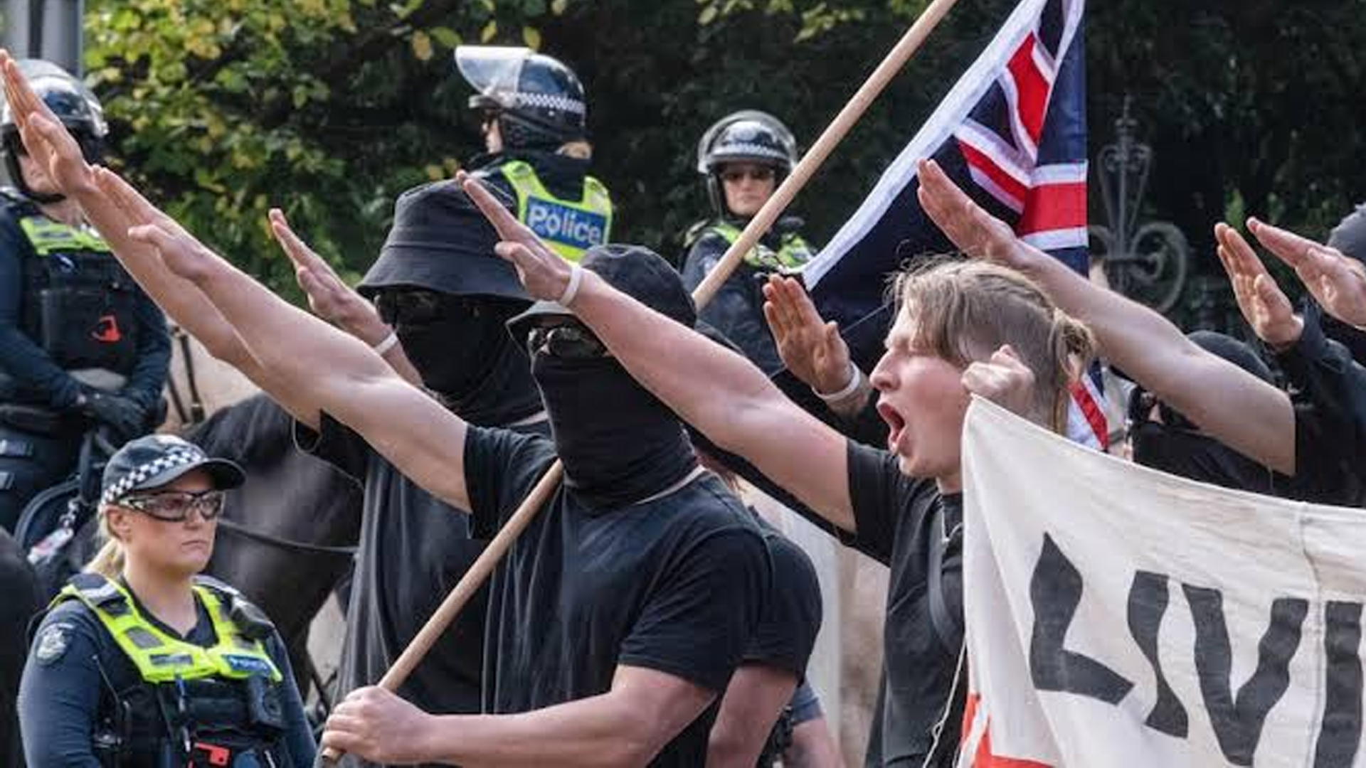 Australia aplica nueva ley contra el saludo nazi