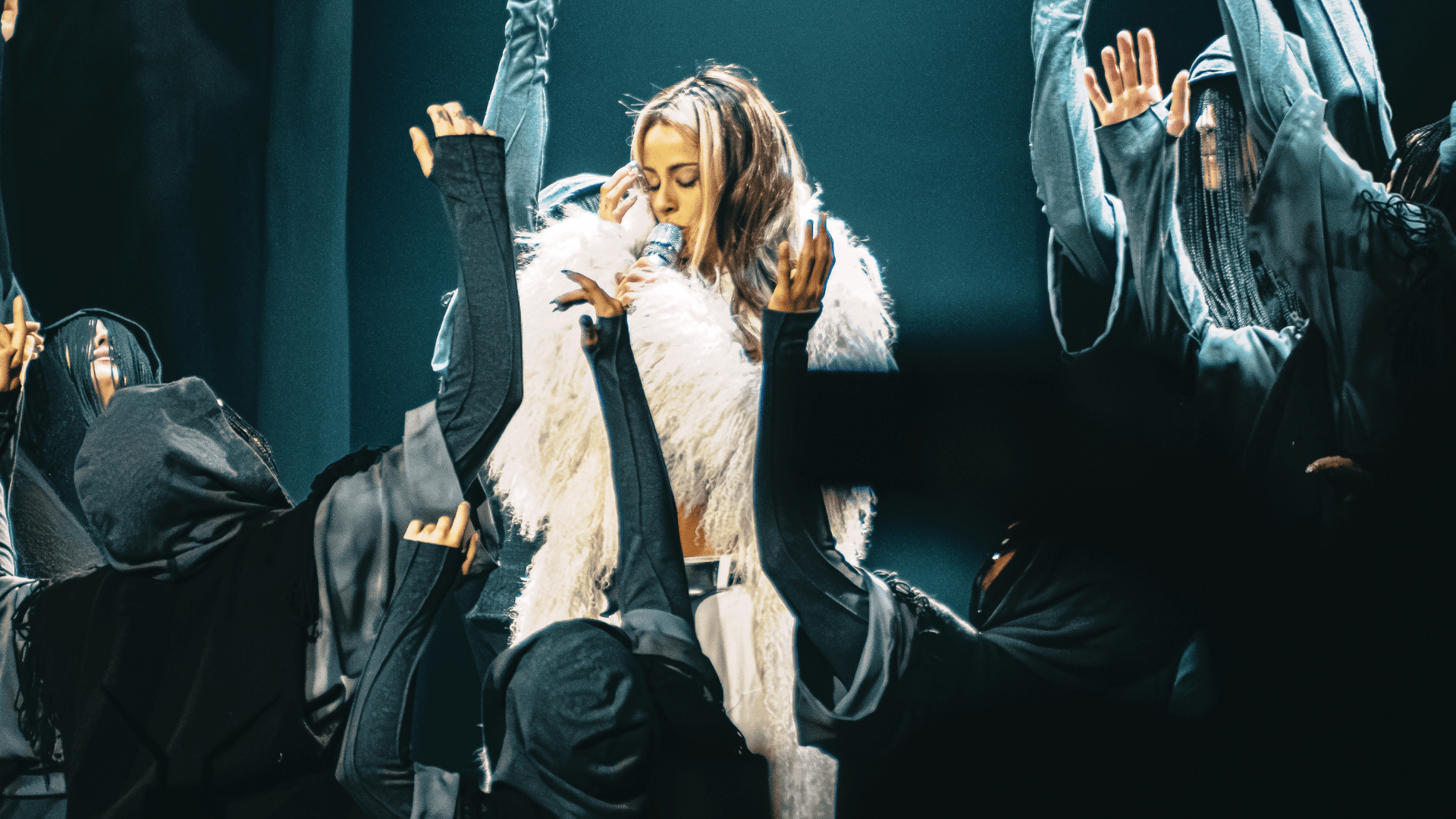 Tini deslumbra la Arena Monterrey con su "FUTTTURA World Tour"
