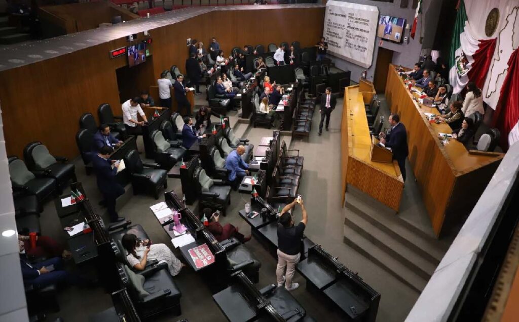 Congreso de Nuevo León inicia su último año con 2 mil 300 pendientes, sin acuerdo presupuestal y con diputados que perfilan candidaturas rumbo a 2027.