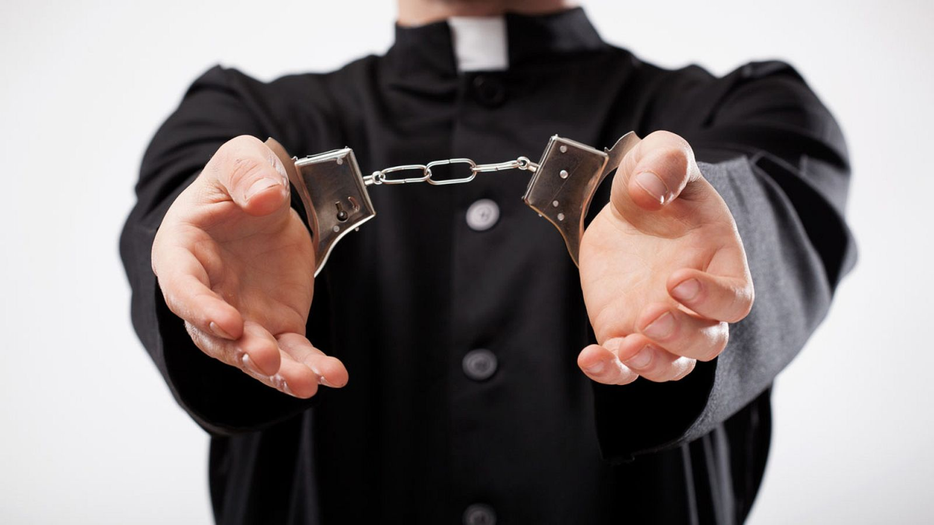 Sacerdote se declara culpable ante el tribunal