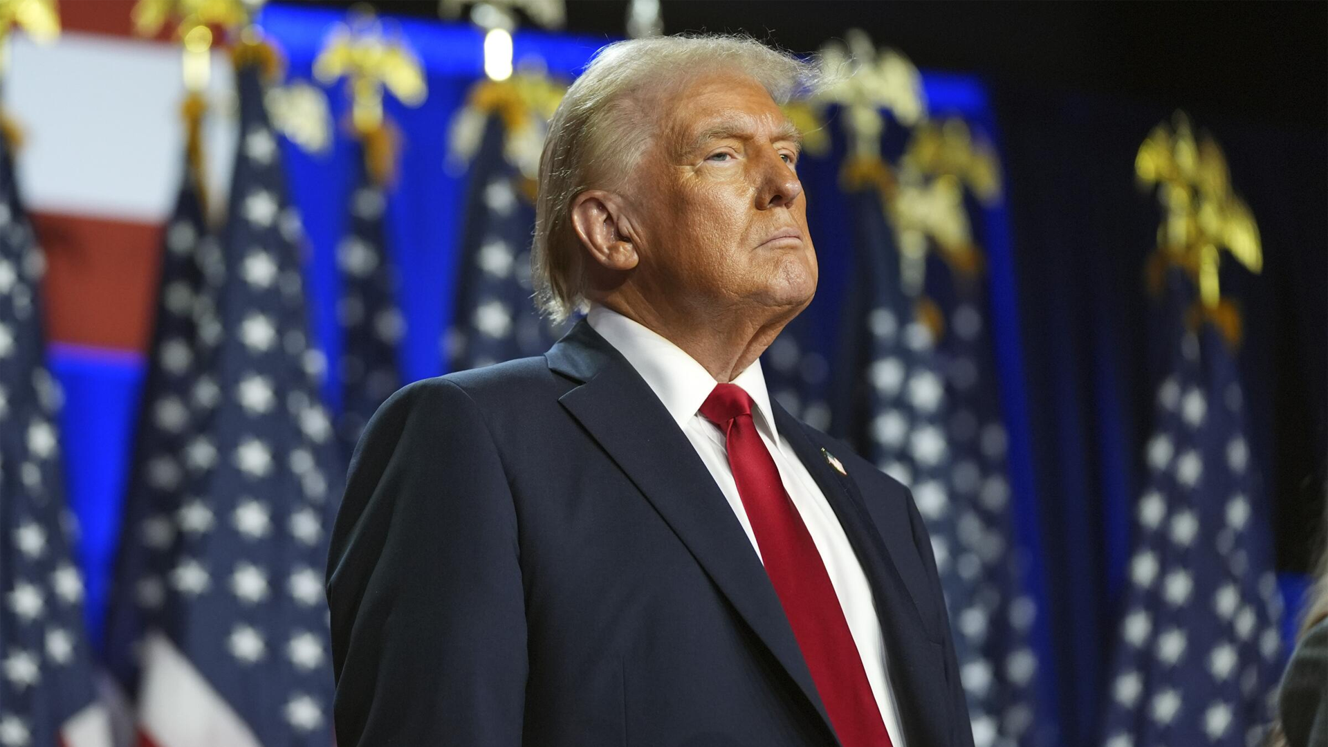 Trump durante el mitin político en Iowa