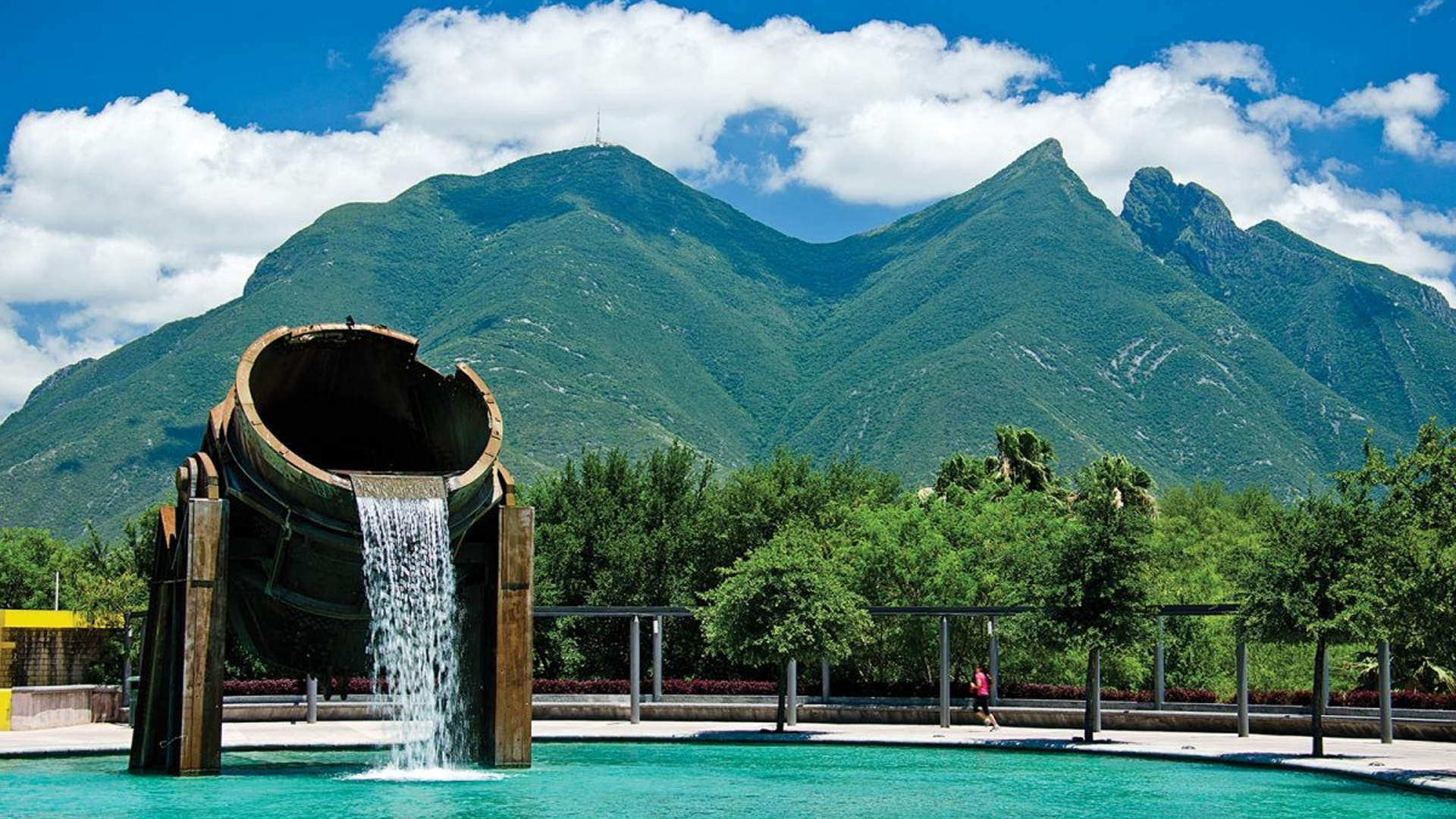 Monterrey y Saltillo reúnen más de siete millones de habitantes